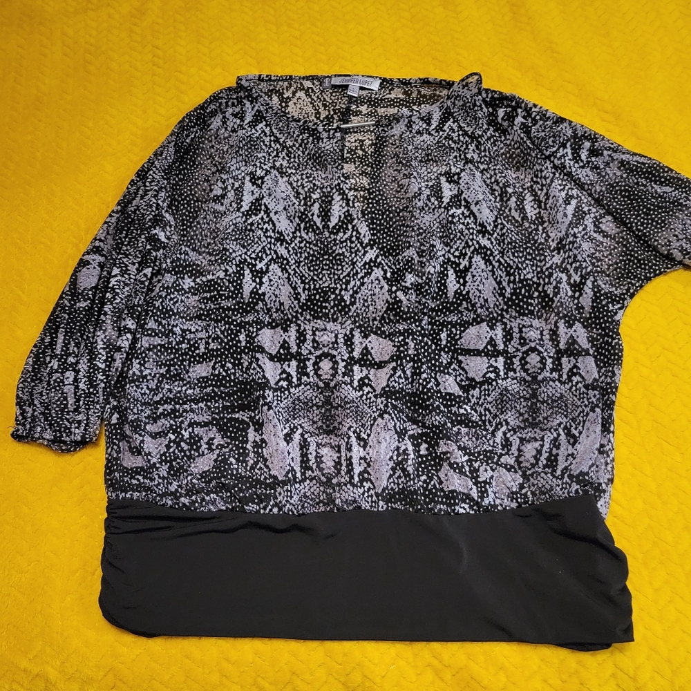 Jennifer Lopez blouse